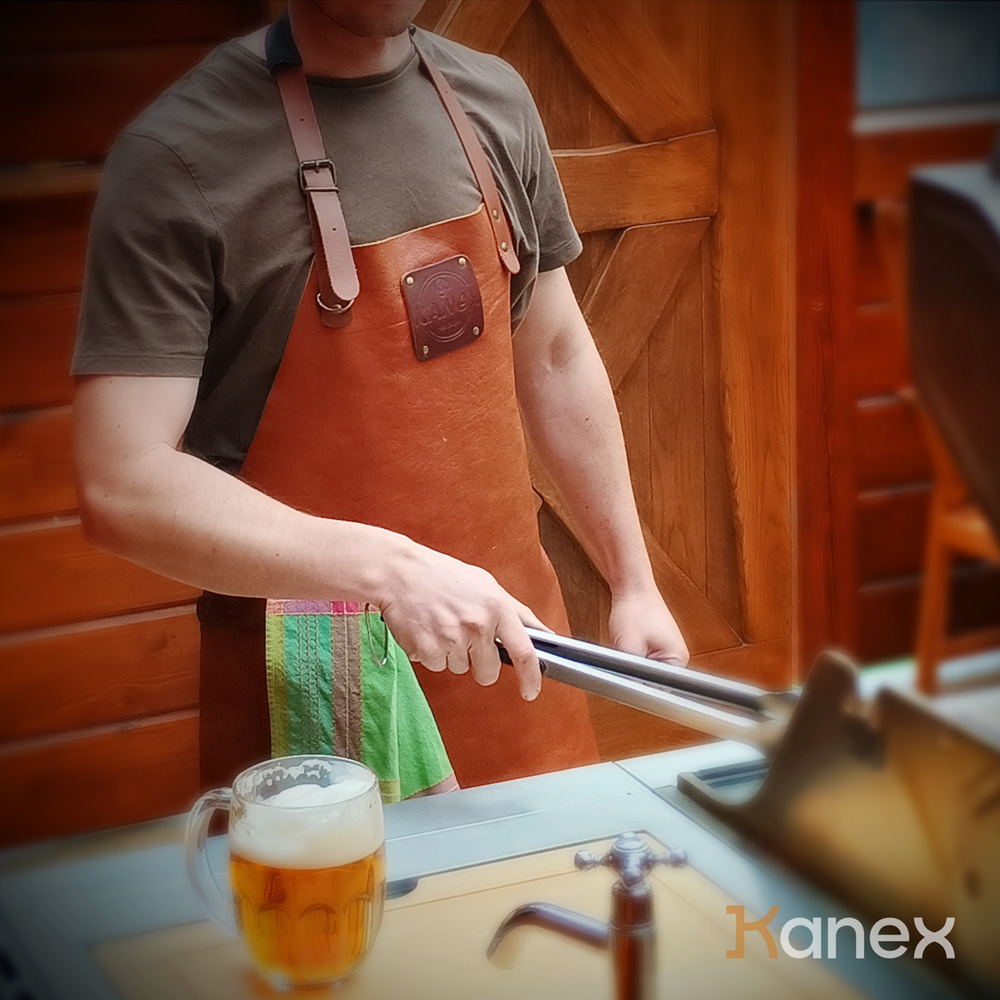 Grillschürze aus Leder – BBQ Classic – Ansicht 3 Grillschürze aus Leder – BBQ Classic – Ansicht 3