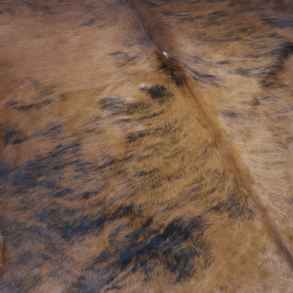 Kuhfell 558 in Gestromt, 195 × 195 cm – Produktfoto 2